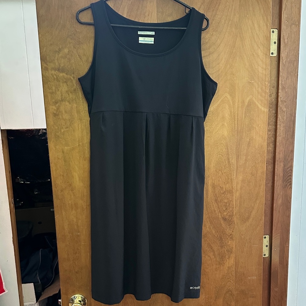 Columbia Black Sleeveless Midi Dress